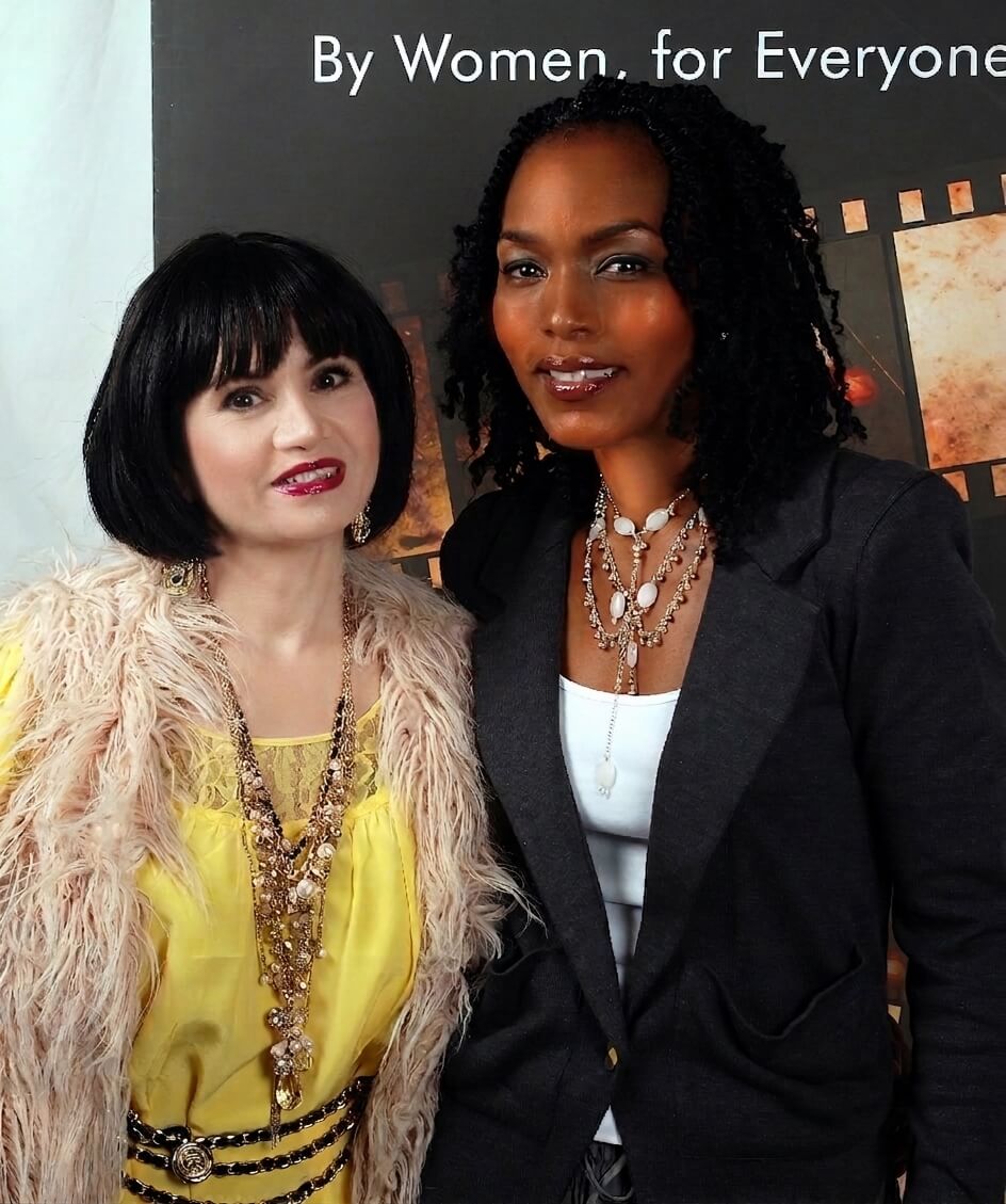 Yeena Fisher on the red carpet, photo 2