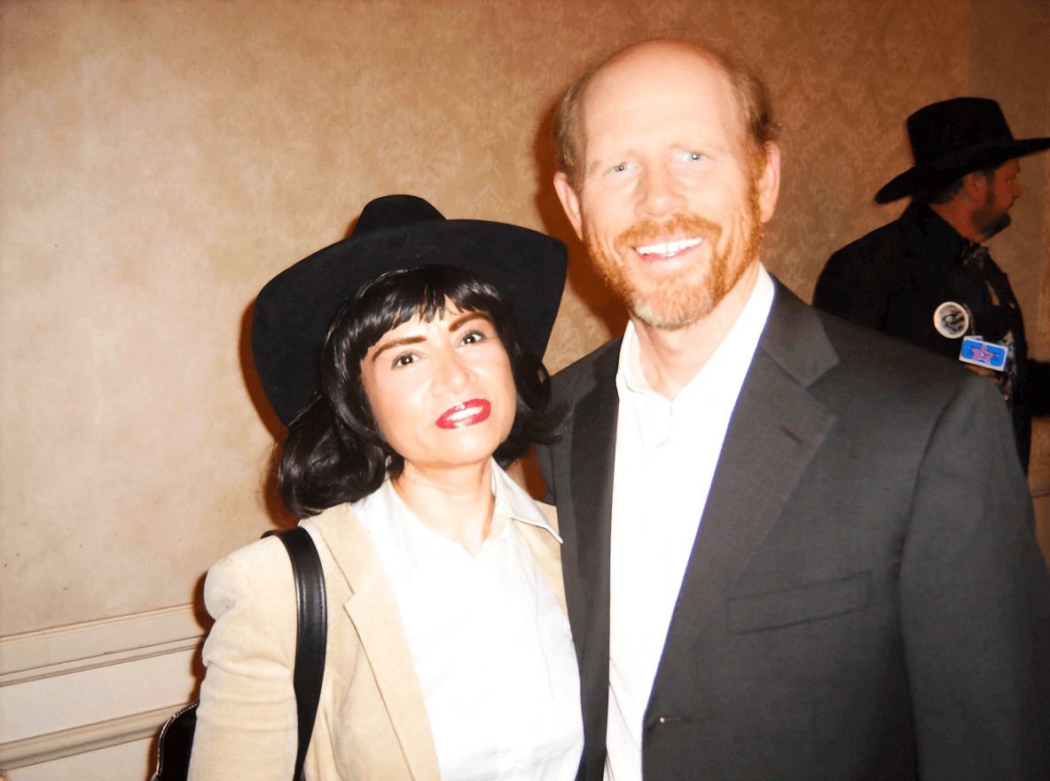 Yeena Fisher on the red carpet, photo 3