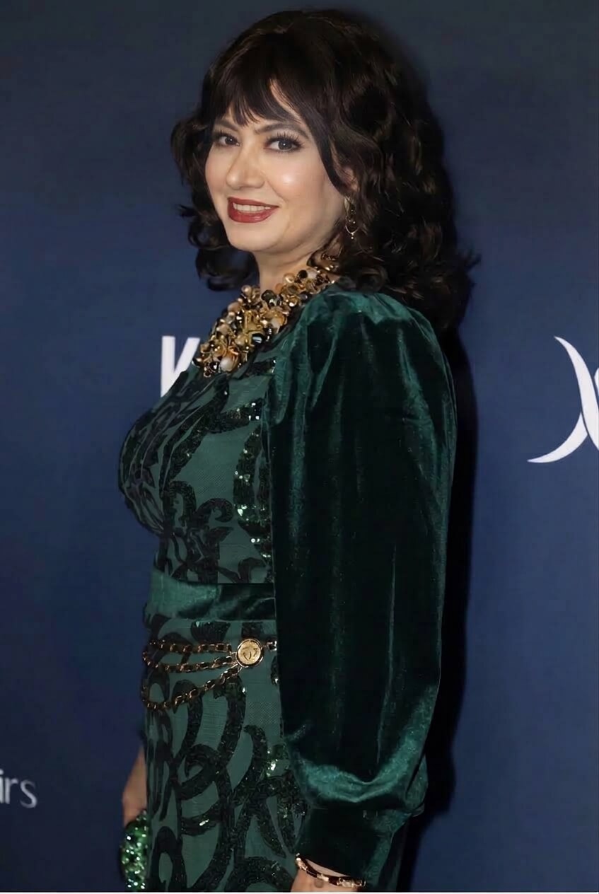 Yeena Fisher on the red carpet, photo 7